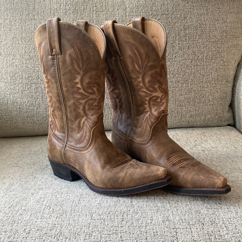 Dingo cowgirl boots- women’s size 9